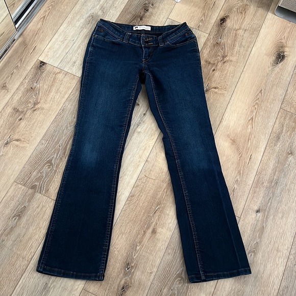Levi’s, demi curve low rise bootcut skinny dark blue jeans, slimming jeans